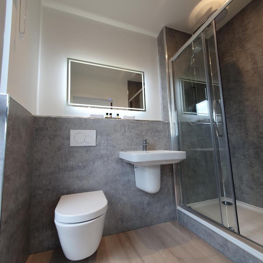 Central Penthouse With Hot Tub & Views 24 צ'לטנהם מראה חיצוני תמונה