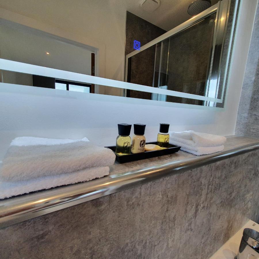 Central Penthouse With Hot Tub & Views 24 צ'לטנהם מראה חיצוני תמונה