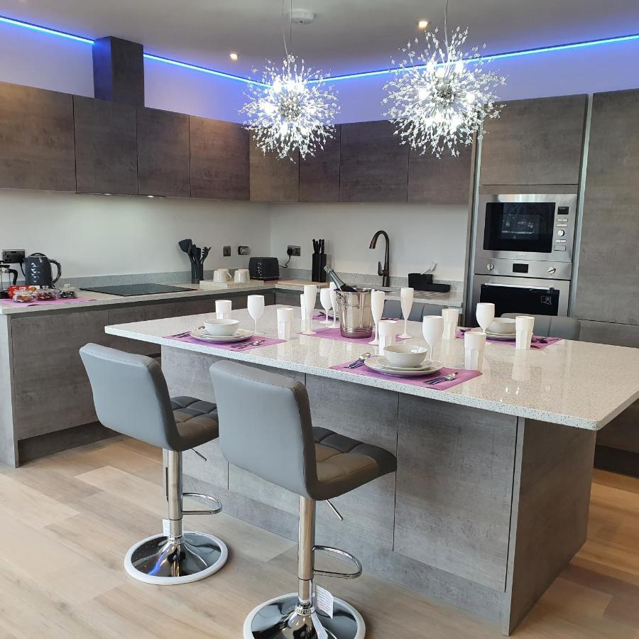 Central Penthouse With Hot Tub & Views 24 צ'לטנהם מראה חיצוני תמונה