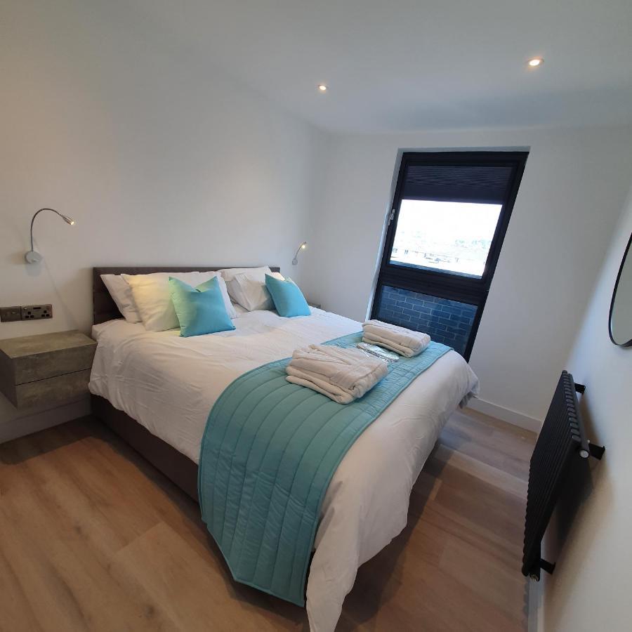 Central Penthouse With Hot Tub & Views 24 צ'לטנהם מראה חיצוני תמונה