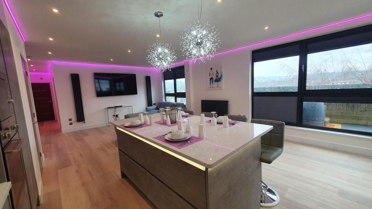 Central Penthouse With Hot Tub & Views 24 צ'לטנהם מראה חיצוני תמונה